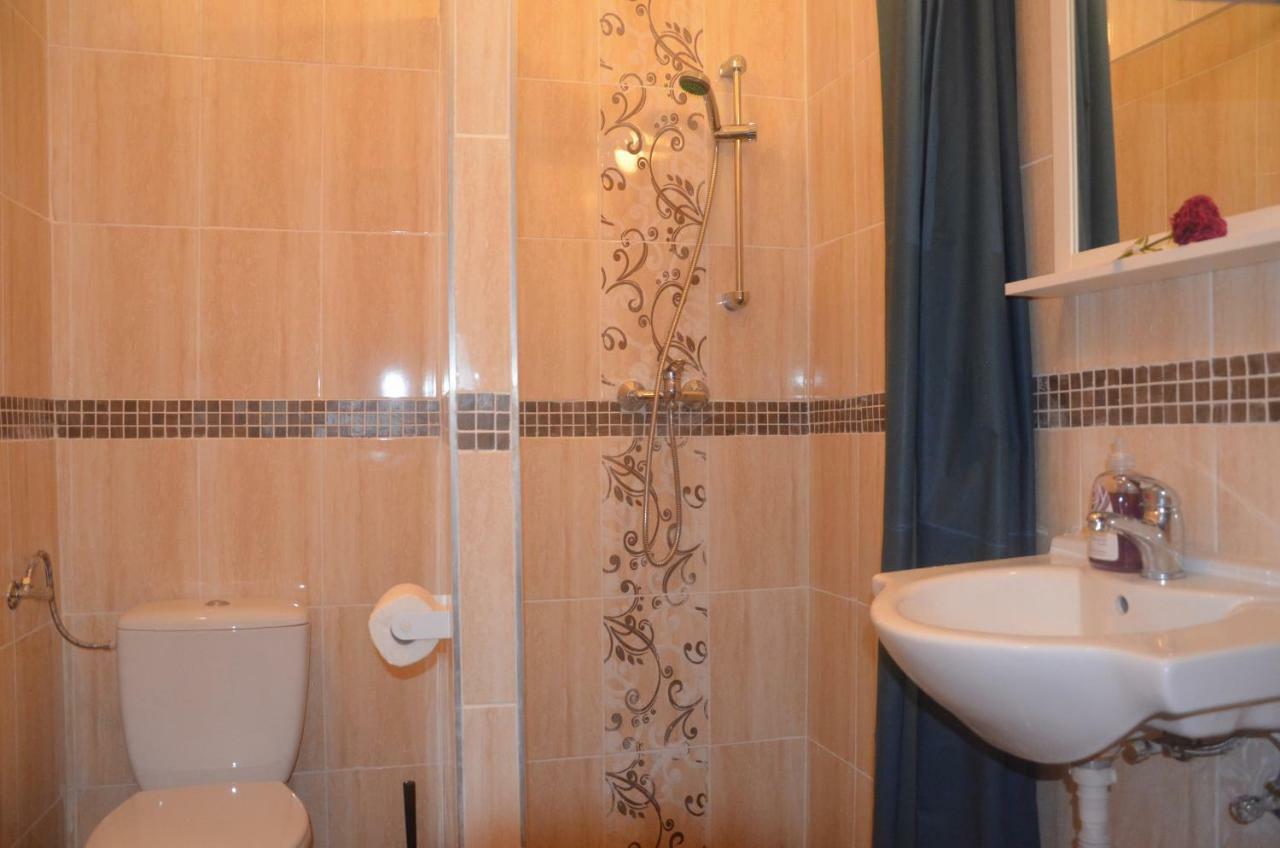 No. 11 Apartment With 2 Bathrooms Next To Railway Station Budapest Esterno foto